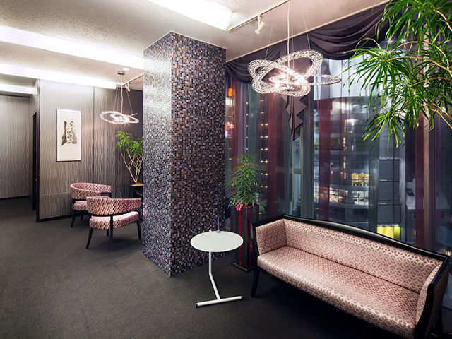 Bloom 新宿西口店