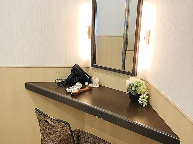 セレブリティハウス 那覇新都心店